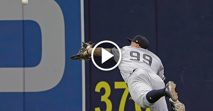 Yankees' Aaron Judge Miraculously Makes Phenomenal Diving Catch Against Rays